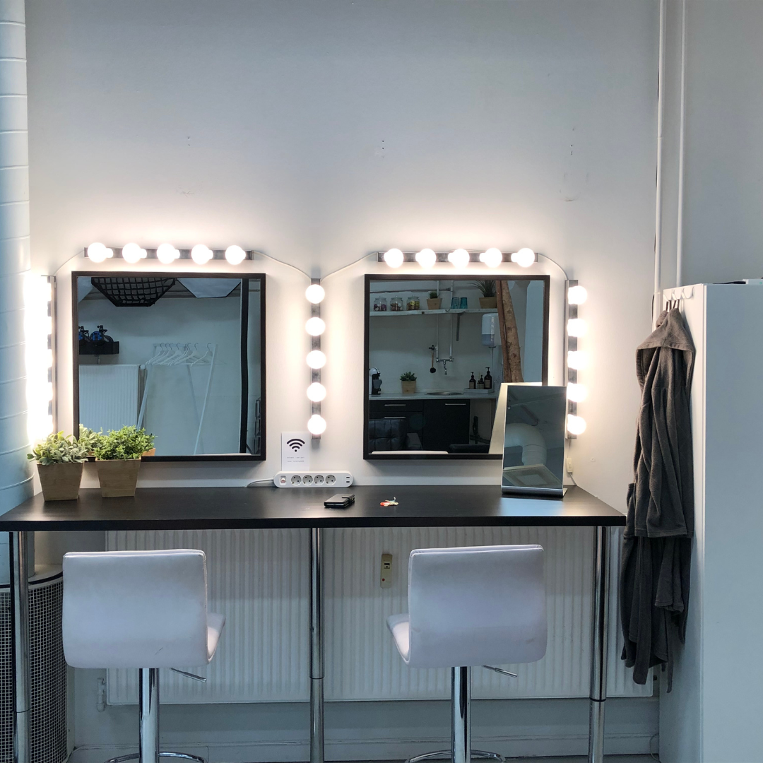 Top 25 Metal Furniture Pieces for an Industrial Chic Look - Polia.blog - Industrial Chic Metal Decor Trend